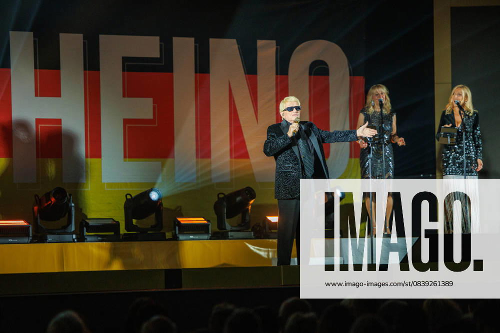 Sänger Heino - Solo Tour 2025 MADE IN GERMANY in der Stadthalle in Torgelow (Landkreis-Vorpommern-Greifswald) - Torgelow Stadthalle Mecklenburg-Vorpommern Deutschland