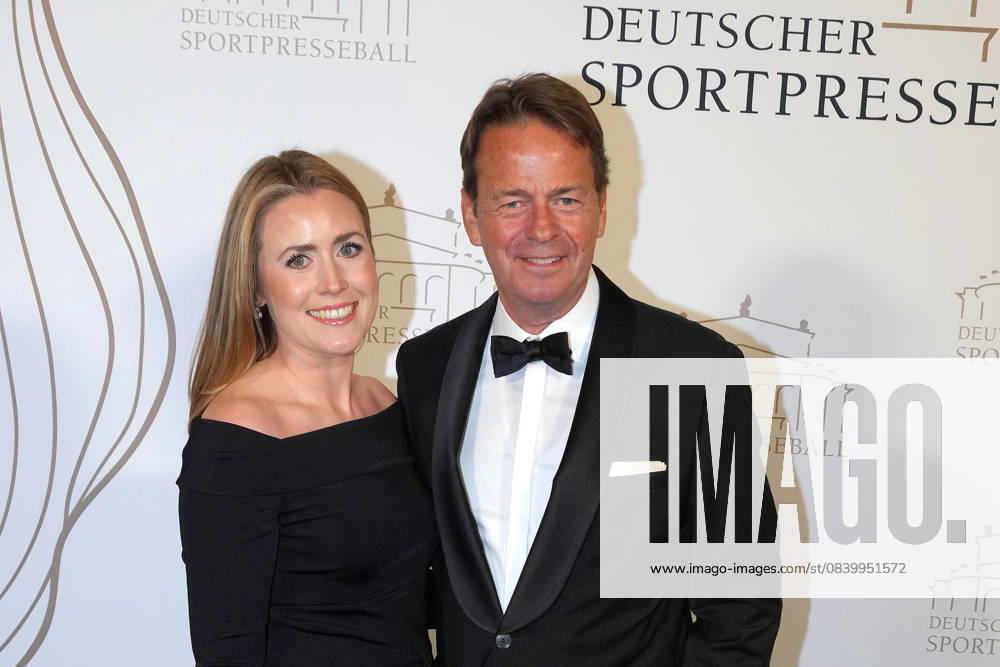 Rudi Cerne und seine Tochter Elisabeth beim 43. Deutschen Sportpresseball am 8.11.2025 in der Alten Oper in Frankfurt am Main Deutscher Sportpresseball 2025 in Frankfurt am Main