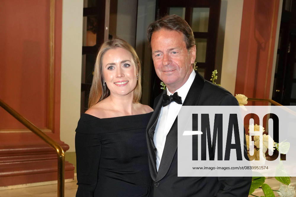 Rudi Cerne und seine Tochter Elisabeth beim 43. Deutschen Sportpresseball am 8.11.2025 in der Alten Oper in Frankfurt am Main Deutscher Sportpresseball 2025 in Frankfurt am Main