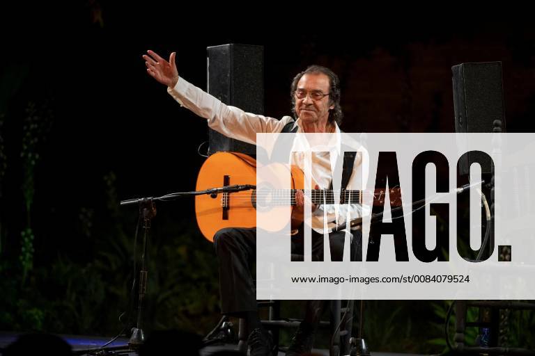 Spanish flamenco guitarist Pepe Habichuela performs the Dos tiempos, dos guitarras (Two times, two guitars) during the Granada s Dance and Music International Festival concert at Los Aljibes courtyard in La Alhambra, Granada, southern Spain, 27 June 2018. Granada s Dance and Music International Festival !ACHTUNG: NUR REDAKTIONELLE NUTZUNG!