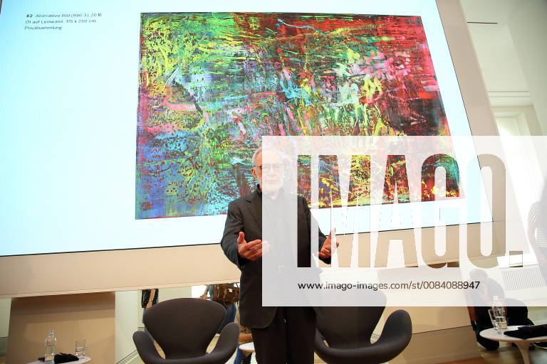 Gerhard Richter posiert im Rahmen einer Pressekonferenz zur Ausstellung Gerhard Richter Abstraktion im Museum Barberini in Potsdam, 28. Juni 2018. Ausstellung Gerhard Richter Abstraktion im Museum Barberini