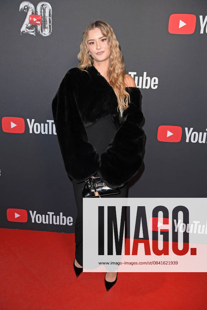 Summer Terenzi auf dem Roten Teppich zum YOUTUBE MUSIC AWARD DINNER im Grill Royal in Berlin am 25.11.2025