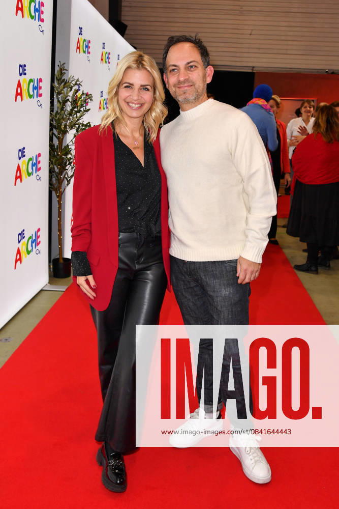 Susan Sideropoulos mit Ehemann Jakob Shtizberg bei der Jubiläumsfeier 30 Jahre Die ARCHE in Berlin 12.11.2025