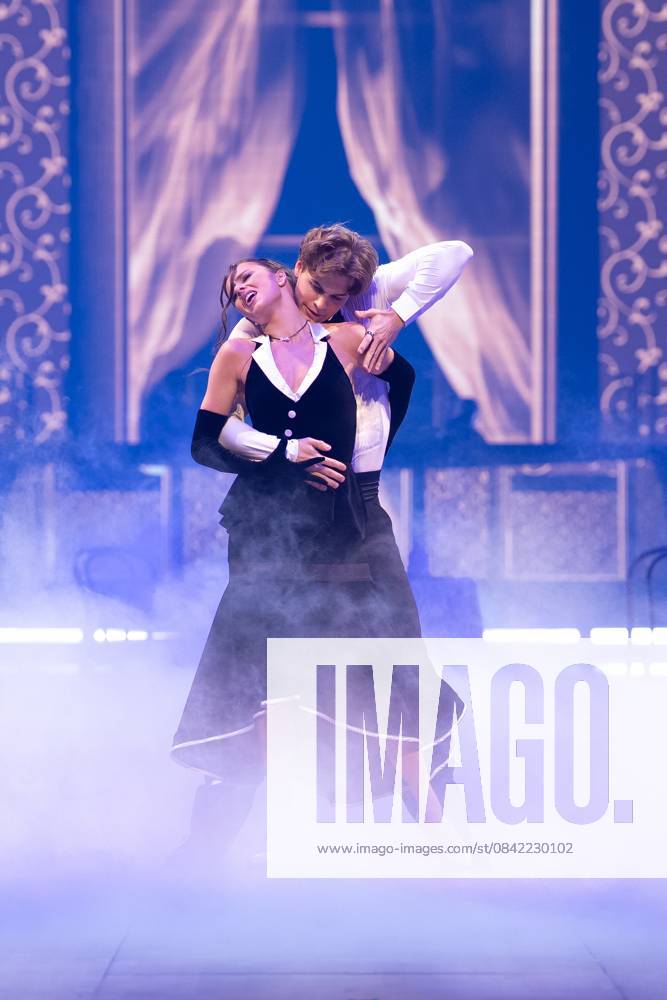 Lets DanceLive - Die Tour 2025 Taliso Engel und Patricija Ionel bei der Lets Dance Live Tour am 04.12.2025 in der SAP Arena Mannheim. Mannheim SAP Arena Baden-Württemberg