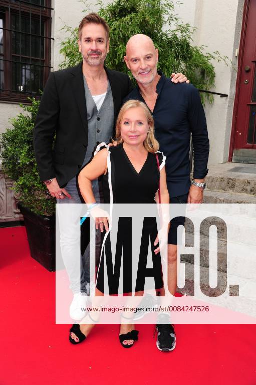 Manou Lubowski Christine Urspruch und Simon Licht beim Bavaria Film Empfang am 3.07.2018 im Rahmen vom Filmfest München Bavaria Film Fest Empfang 2018 in Muenchen