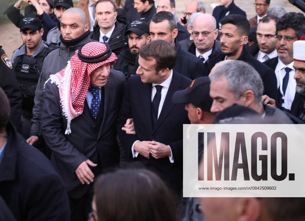 French President Emmanuel Macron visits Al-Aqsa Mosque compound JERUSALEM - JANUARY 22 : French President Emmanuel Macron visits Jerusalem’s Al-Aqsa Mosque compound, as he arrives to attend World Holocaust Forum on January 22, 2020 in East Jerusalem. Kudüs Palestinian Territory, Occupied. Editorial use only. Please get in touch for any other usage.