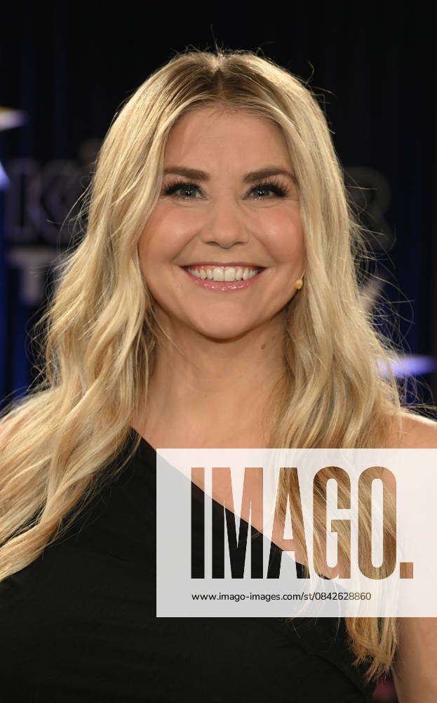 Sängerin Beatrice Egli zu Gast in der WDR Talkshow Kölner Treff