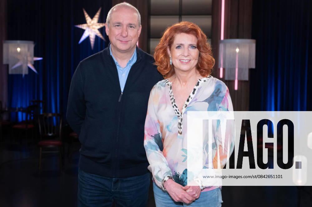 Von links: Thomas FLOETH, Monica LIERHAUS, Moderatorin, zu Gast in der Sendung ,,Koelner Treff,, im WDR Fernsehen