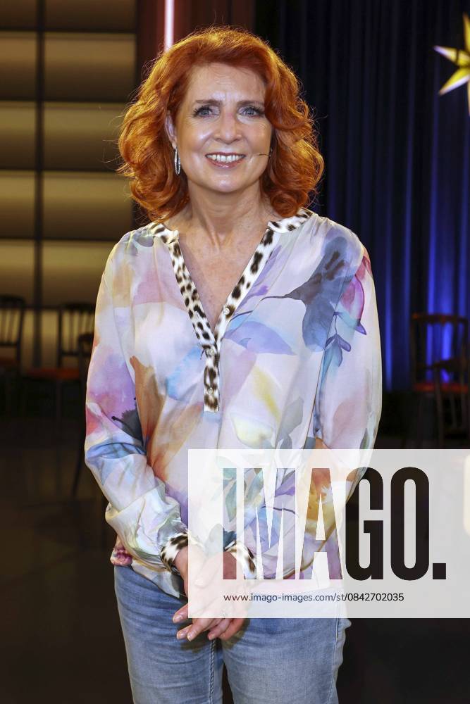 ABBkoeln: Monica Lierhaus Modertatorin zu Gast in der WDR Talkshow Koelner Treff aus dem WDR Studio BS3 am 11.12.2025 in Koeln NRW Deutschland