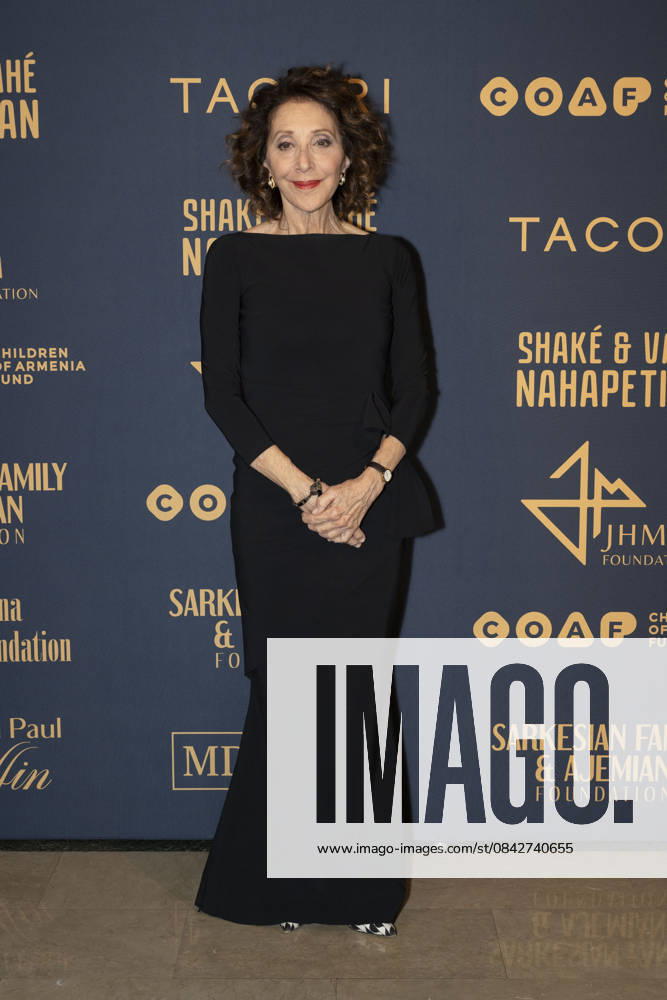 Emmy Awardâ€winning actress and comedian ANDREA MARTIN at COAFâ€⠢s 22nd Annual Holiday Gala, celebrating the Children of Armenia Fundâ€⠢s mission to empower the next generation. 13 December 2025. New York USA - ZUMAa265 20251213_zep_a265_028