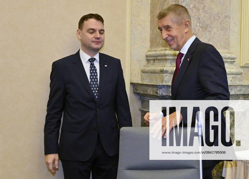 Czech Foreign Minister Petr Macinka (Motorists; left) and Prime Minister Andrej Babis (ANO) at the first meeting of the new government, in Prague, Czech Republic, on December 15, 2025. (CTKxPhoto KaterinaxSulova) CTKPhotoP2025121502692 CTKPhotoP2025121502692