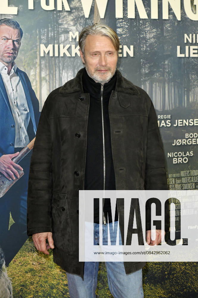Mads Mikkelsen bei der Premiere des Kinofilms Therapie für Wikinger im Kino im Delphi-Filmpalast. Berlin