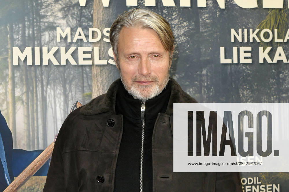 Mads Mikkelsen bei der Premiere des Kinofilms Therapie für Wikinger im Kino im Delphi-Filmpalast. Berlin