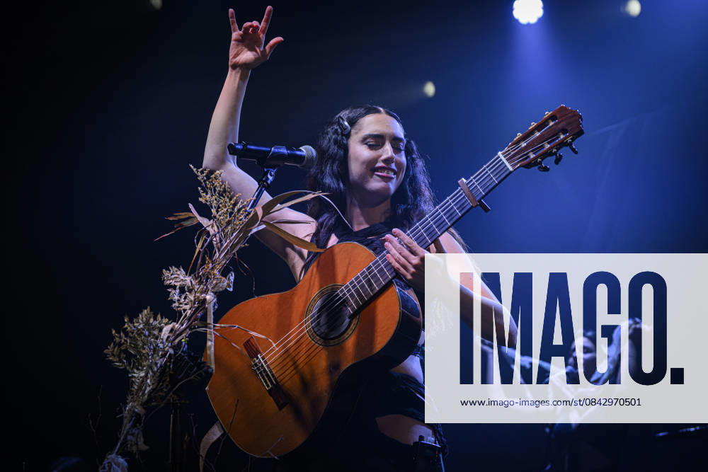 Music Concert - La NINA - Furesta Europa Tour The Neapolitan female singer-songwriter La Nina pseudonym of Carola Moccia - performs live for the Furesta Europa Tour at at Atlantico Club on December 17, 2025 in Rome, Italy Rome Atlantico Italy