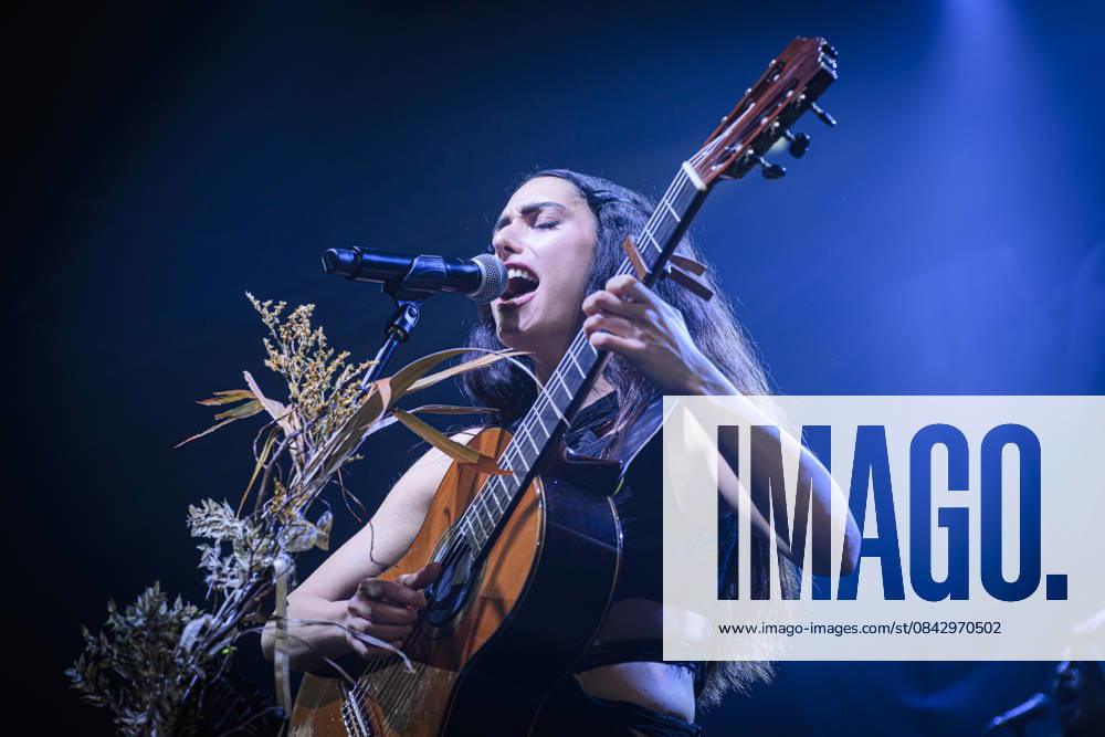 Music Concert - La NINA - Furesta Europa Tour The Neapolitan female singer-songwriter La Nina pseudonym of Carola Moccia - performs live for the Furesta Europa Tour at at Atlantico Club on December 17, 2025 in Rome, Italy Rome Atlantico Italy