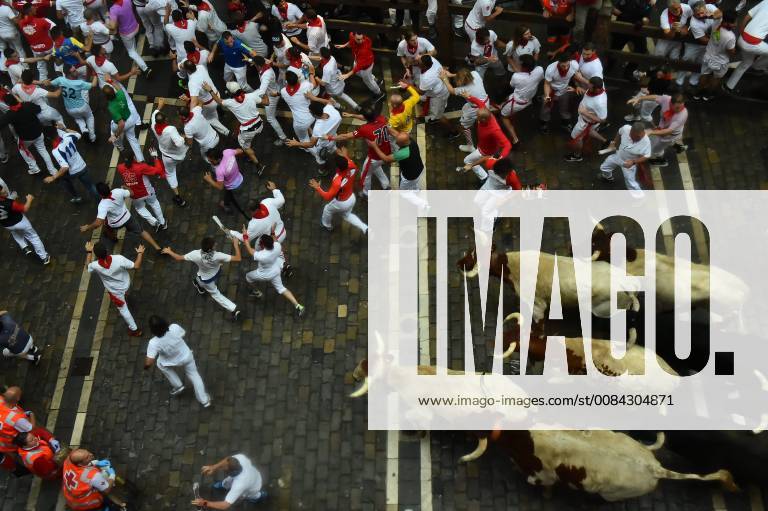 Participants run ahead of Puerto de San Lorenzo s fighting bulls on the first day of the San Fermin bull run festival in Pamplona Spain on July 7 2018 First run of the San Fermin fiestas with bulls of the Port of San Lorenzo on July 7, 2018 Oscar Zubiri Cordon Press OscarxZubiri