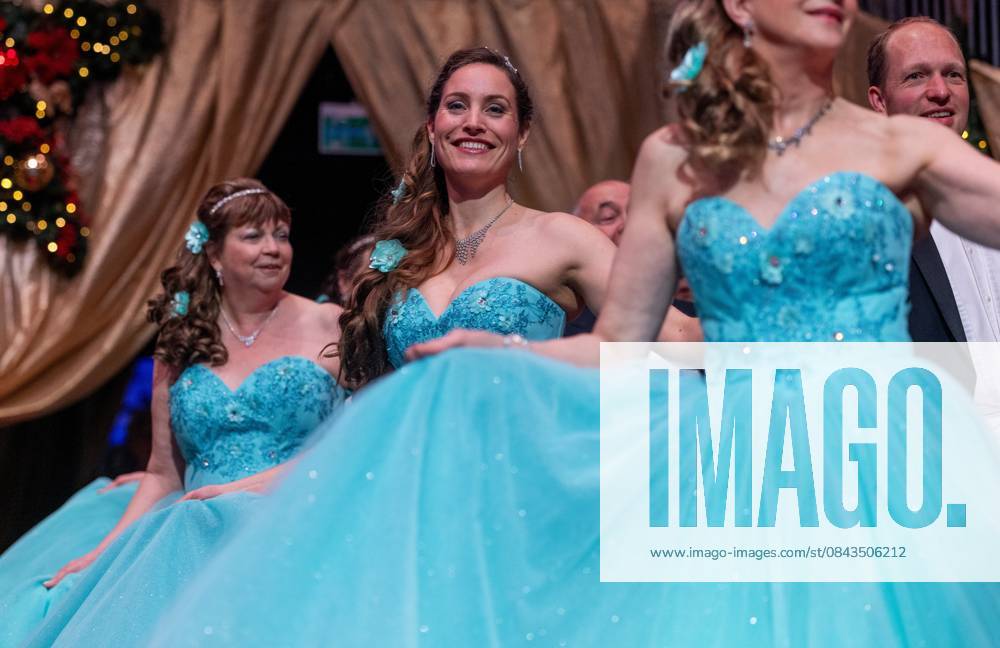 MAASTRICHT Dancers perform during the last of André Rieu s six Christmas concerts at the MECC. Rieu is accompanied by his Johann Strauss Orchestra, soloists, dancers, and skaters. ANP IRIS VAN DEN BROEK netherlands out - belgium out
