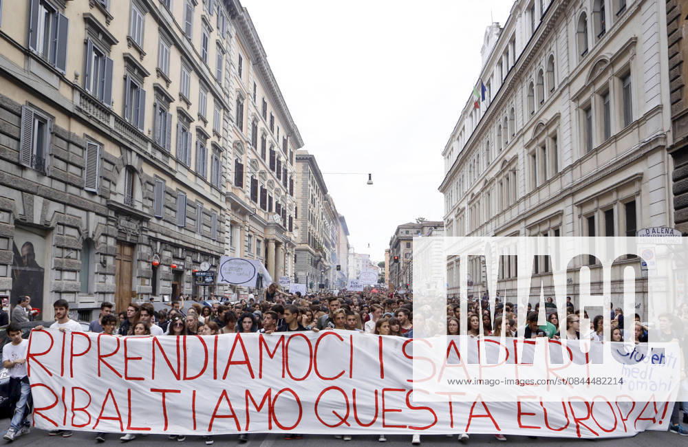 Students protest in Rome ROME, ITALY - OCTOBER 09: Students attend a demonstration on the occasion of a strike against the Italian government s school reform in Rome, Italy October 9, 2015. Rome Lazio. Editorial use only. Please get in touch for any other usage.