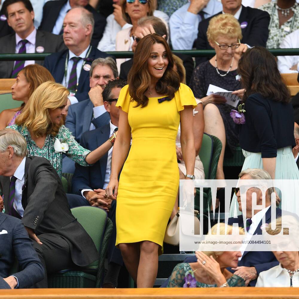 Entertainment Themen der Woche Entertainment-Bilder der Woche . 15 07 2018. London, United Kingdom. Wimbledon Tennis Championships-Day Thirteen. The Duke and Duchess of Cambridge joined by the Prime Minister Theresa May and her husband Philip in the Royal Box for the Men s Final on Centre court on Day Thirteen of the Wimbledon Tennis Championships. xAndrewxParsonsx xi-Imagesx IIM-18212-0106