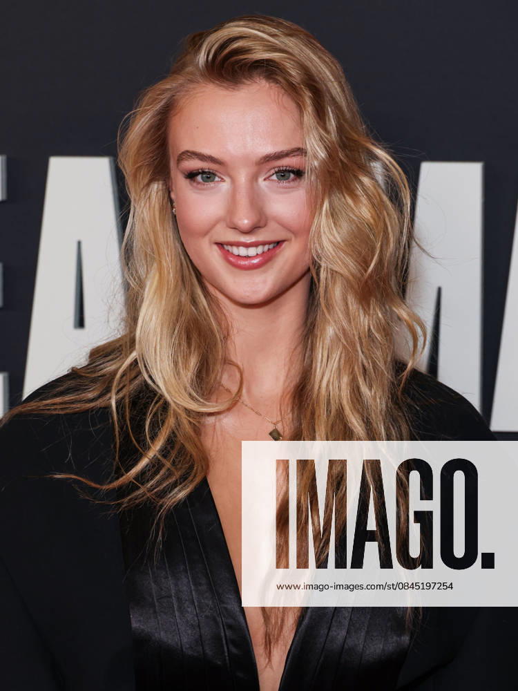 Los Angeles Premiere Of Row K Entertainment s Dead Man s Wire LOS ANGELES, CALIFORNIA, USA - JANUARY 07: German actress Lilly Krug arrives at the Los Angeles Premiere Of Row K Entertainment s Dead Man s Wire held at AMC The Grove 14 on January 7, 2026 in Los Angeles, California, United States., Credit:Xavier Collin Avalon United States, California, Los Angeles, AMC The Grove 14