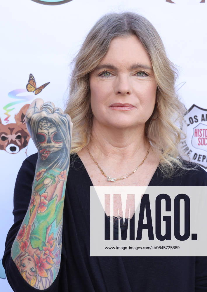 The Brave and the Rescued Honoring LA Fire Department First Responders at The LA City Fire Museum Featuring: Erika Eleniak Where: Los Angeles, California, United States When: 18 Jan 2026 Credit: Faye s Vision Cover Images . NOT FOR USE BY NEWSPAPERS BASED IN THE UK.