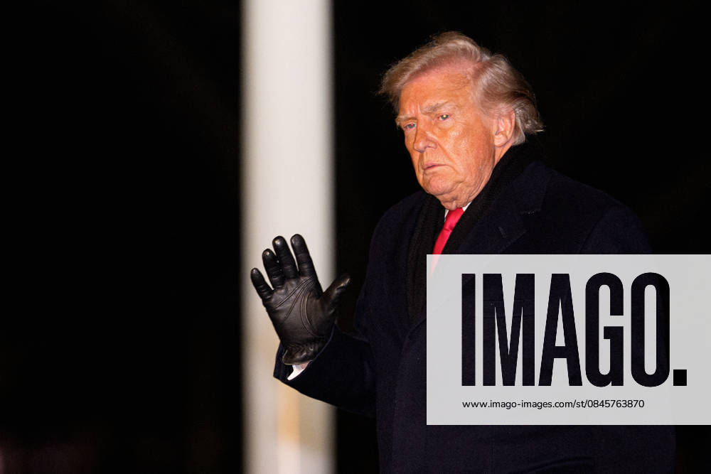 Donald Trump Returns to White House United States President Donald J Trump and waves as he arrives at the White House in Washington, DC, USA, on Tuesday, January 20, 2026. Credit: Aaron Schwartz Pool via CNP Washington District of Columbia United States