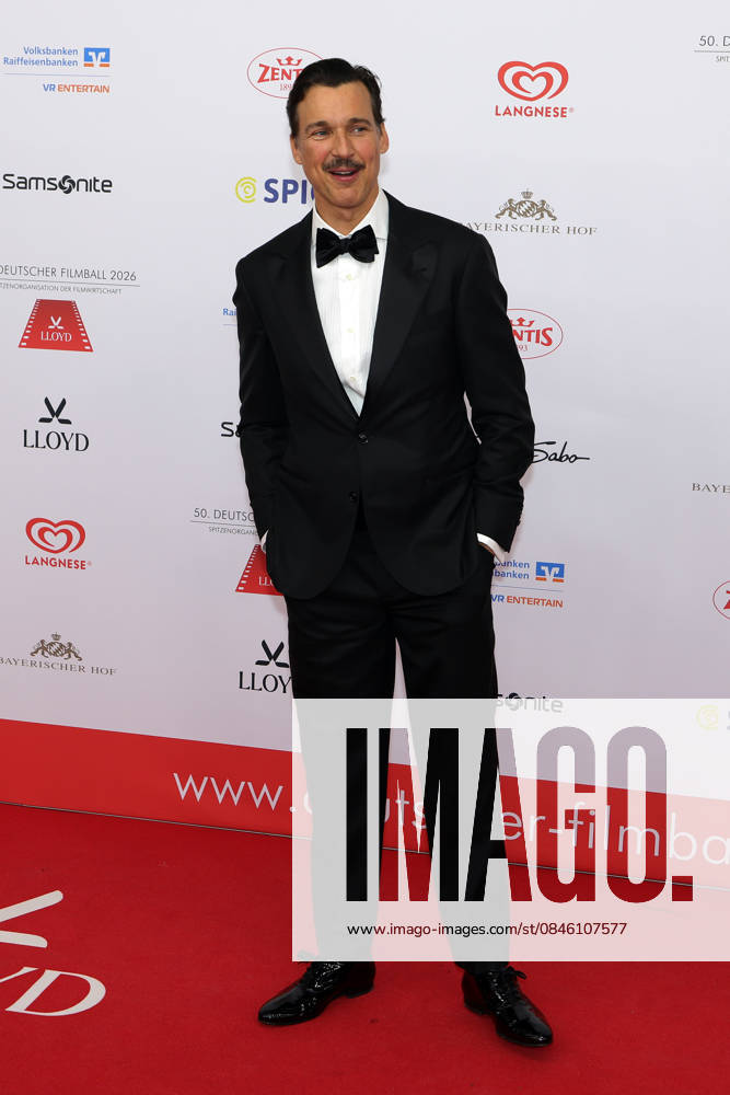 Deutscher Filmball 2026 Florian David Fitz (deutscher Schauspieler, Drehbuchautor und Filmregisseur) auf dem roten Teppich. 50. Deutscher Filmball 2026 am 24.01.2026 im Hotel Bayerischer Hof in München. Bayern, Deutschland.