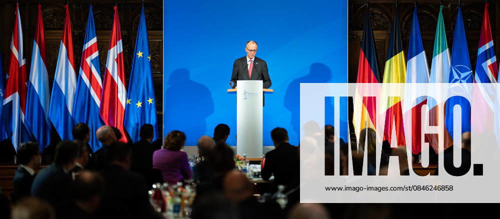 Bundeskanzler Friedrich Merz hält eine Rede im Hamburger Rathaus vor den Teilnehmern des Nordseegipfels;3rd North Sea Summit 2026 in Hamburg, Germany - 3. Nordseegipfel 2026 in Hamburg, Deutschland, Hamburg Hamburg Deutschland Rathaus, Townhall