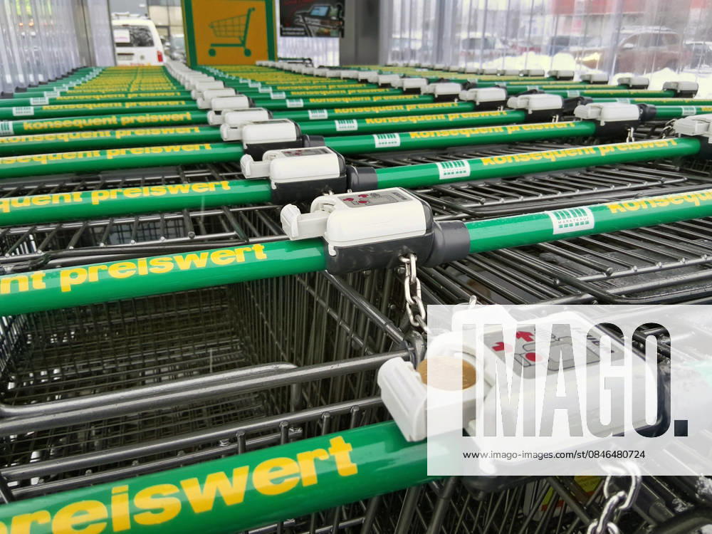 Marktkauf - Einkauf zu Zeiten von Inflation. Marktkauf - Einkauf in einem Supermarkt oder Discounter
