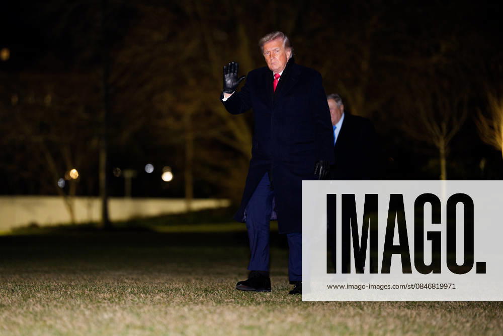 Donald Trump Returns to White House United States President Donald J Trump and waves as he arrives at the White House in Washington, DC, USA, on Tuesday, January 20, 2026. Credit: Aaron Schwartz Pool via CNP Washington District of Columbia United States of America