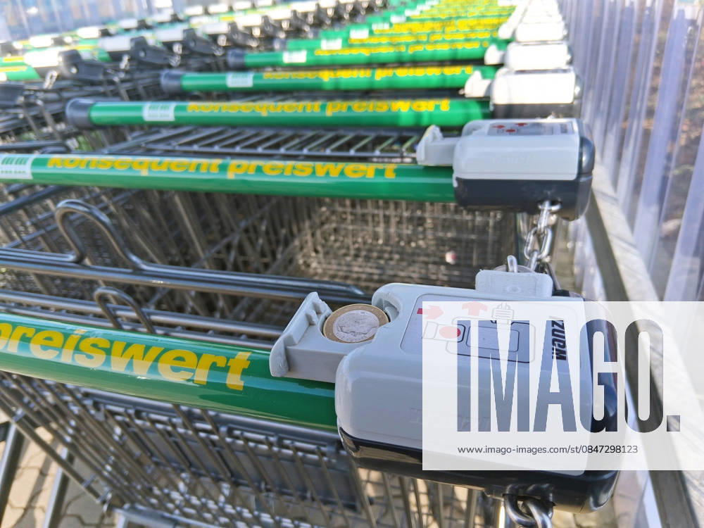 Marktkauf - Einkauf zu Zeiten von Inflation. Marktkauf - Einkauf in einem Supermarkt oder Discounter