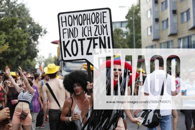 Teilnehmer beim Christopher Street Day in Berlin am 28 Juli 2018. CDS in Berlin
