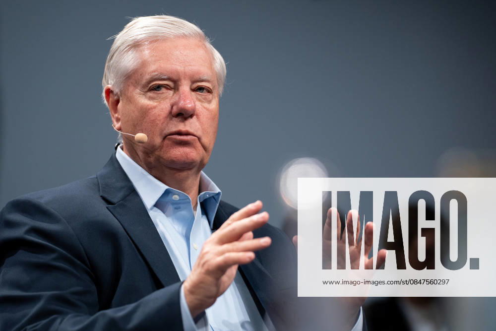 Die 62. Münchner Sicherheitskonferenz (MSC) 2026. Tag 1. Event: Den Kreislauf durchbrechen oder fortsetzen? Das nächste Kapitel für den Iran. Lindsey O. Graham (Senator Bundesstaat South Carolina, Vorsitzender des Senatsausschusses für den Haushalt, Vereinigte Staaten von Amerika, US-amerikanischer Politiker der Republikanischen Partei, Republikaner)