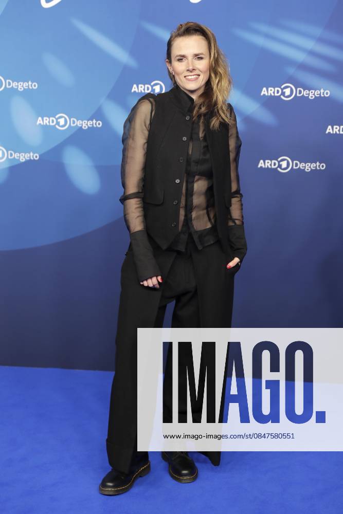 Karin Hanczewski, bei der ARD BLUE HOUR 2026, Party zur 76. Internationalen Filmfestspiele Berlin, Berlinale, im Telegraphenamt in Berlin, Roter Teppich,