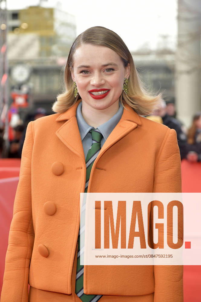 Luna Wedler bei der Premiere des Kinofilms Allegro Pastell auf der Berlinale 2026 76. Internationale Filmfestspiele Berlin im Zoo Palast. Berlin