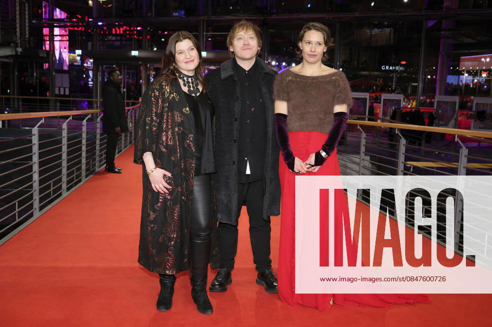 Hanna Bergholm, Rupert Grint und Seidi Haarla bei der Premiere des Kinofilms Yön lapsi Nightborn auf der Berlinale 2026 76. Internationale Filmfestspiele Berlin im Berlinale Palast. Berlin
