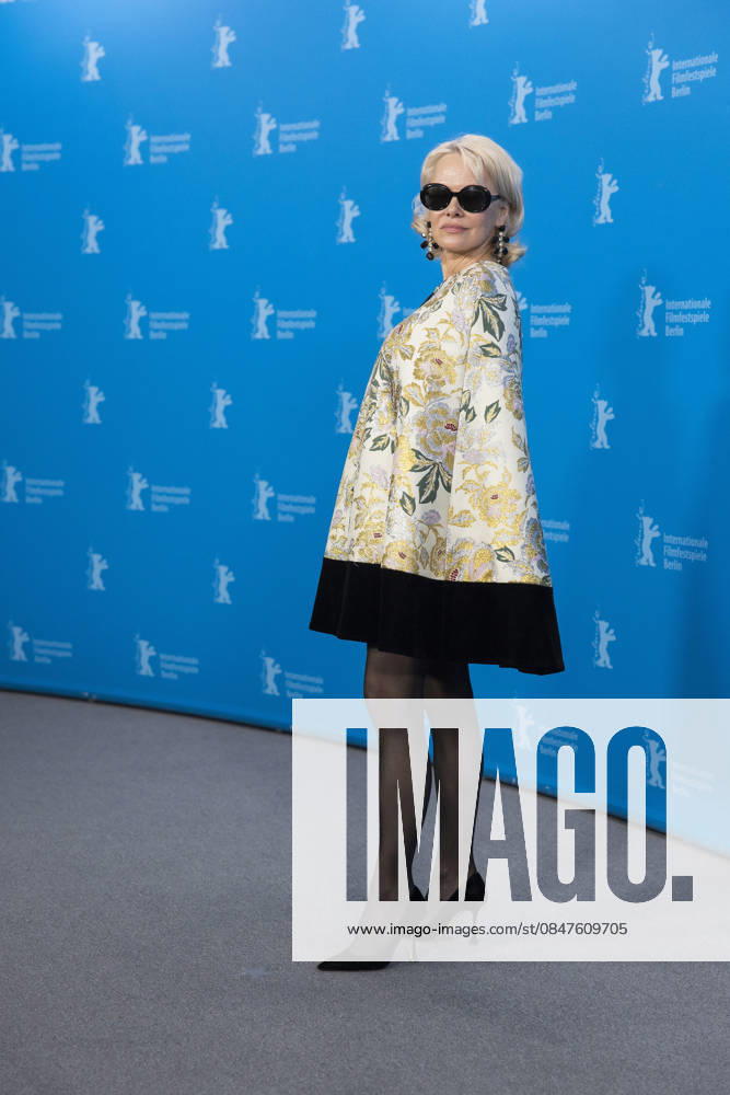 Rosebush Pruning , Photocall auf der Berlinale, Berlin, 14.02.2026 Pamela Anderson (Schauspielerin) bei einem Photocall zum Film Rosebush Pruning zur Berlinale im Hyatt Hotel Berlin Berlin am 14.02.2026. Die 76. Internationalen Filmfestspiele Berlin finden vom 12. bis 22. Februar 2026 statt. Berlin Theater am Potsdamer Platz