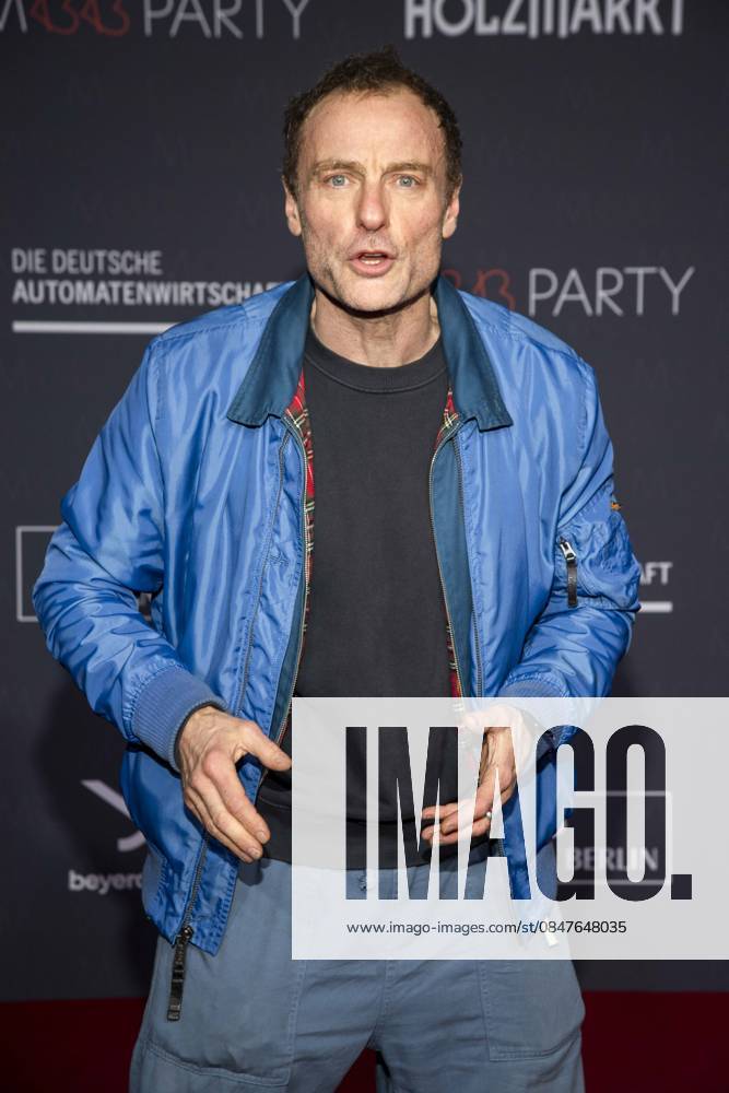 Mark Waschke zu Gast auf dem roten Teppich bei der Medienboard Party 2026 auf der 76. Berlinale 2026 am Holzmarkt am Samstag 14.Februar 2026 in Berlin Berlin Deutschland
