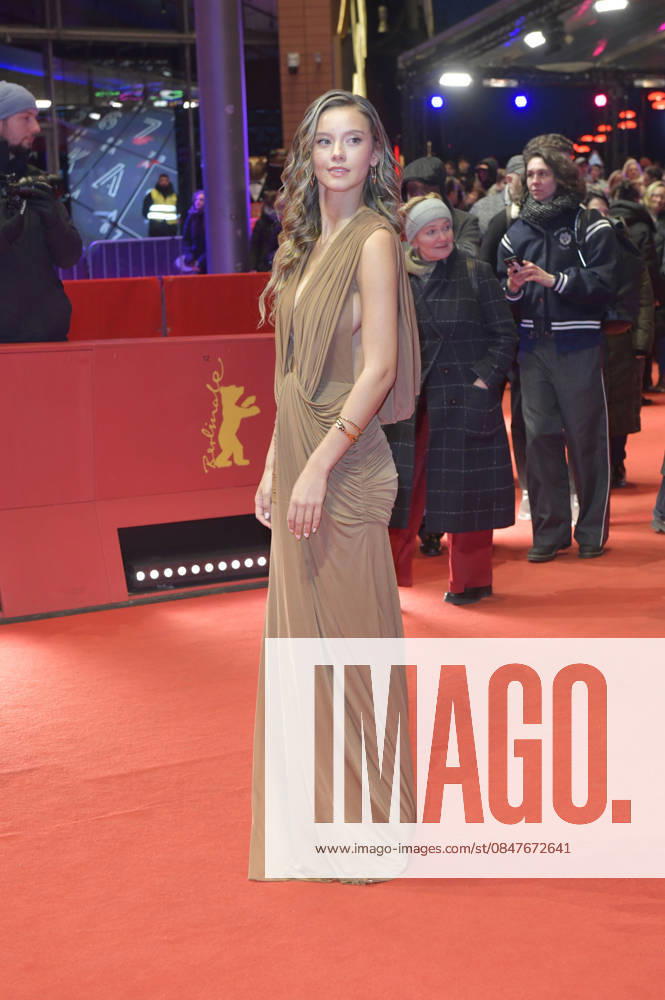 Nicola Cavanis bei der Premiere des Kinofilms Rose auf der Berlinale 2026 76. Internationale Filmfestspiele Berlin im Berlinale Palast. Berlin