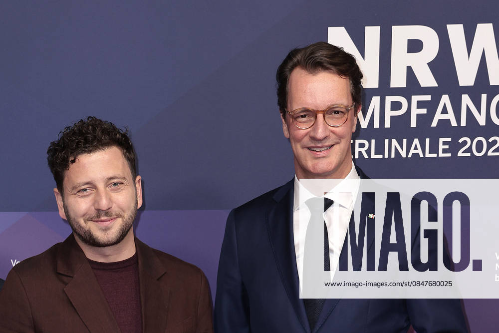 Felix Banaszak (Die Gruenen) und Hendrik Wuest (CDU) beim NRW Empfang am 15.02.2026 im Rahmen der 76. Berlinale in Berlin NRW Berlinale Empfang in Berlin