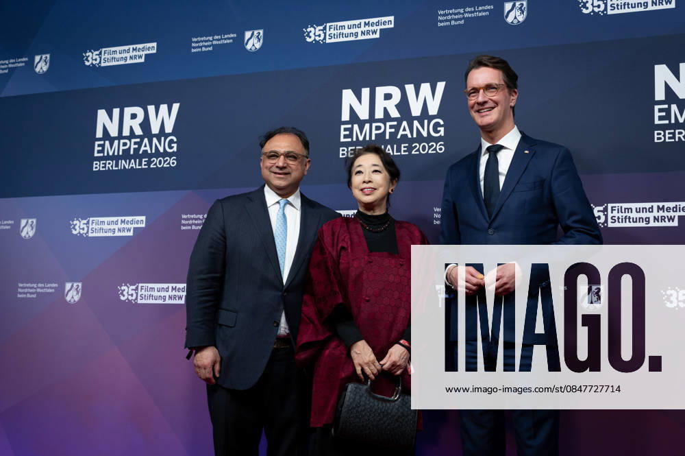 23. NRW-Empfang, Berlinale 23. NRW-Empfang, Berlinale, Landesvertretung, Berlin, Hendrik Wüst, Ministerpräsident, Nordrhein-Westfalen, Walid Nakschbandi, Geschäftsführer, Film- und Medienstiftung NRW, Shino Mitsuko, Botschafterin, Japan Berlin Berlin GER