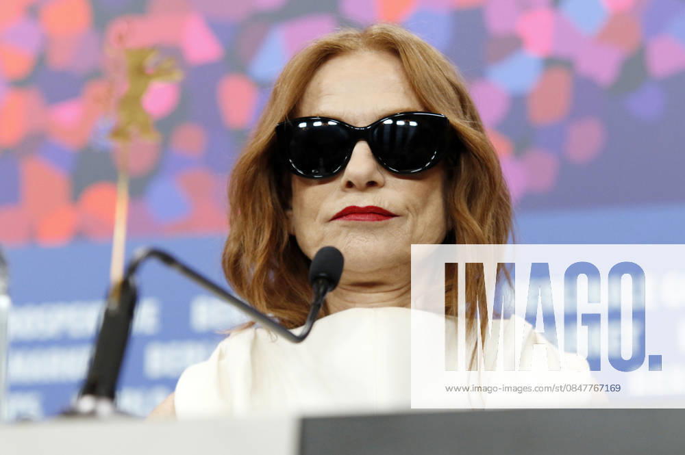 Isabelle Huppert bei der Pressekonferenz zum Kinofilm Die Blutgräfin The Blood Countess auf der Berlinale 2026 76. Internationale Filmfestspiele Berlin im Hotel Grand Hyatt. Berlin