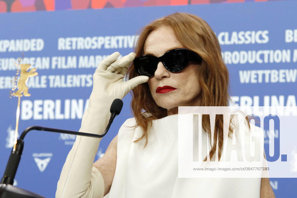 Isabelle Huppert bei der Pressekonferenz zum Kinofilm Die Blutgräfin The Blood Countess auf der Berlinale 2026 76. Internationale Filmfestspiele Berlin im Hotel Grand Hyatt. Berlin