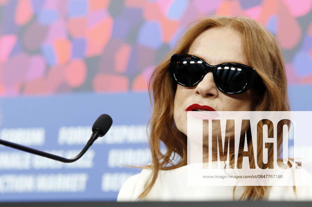 Isabelle Huppert bei der Pressekonferenz zum Kinofilm Die Blutgräfin The Blood Countess auf der Berlinale 2026 76. Internationale Filmfestspiele Berlin im Hotel Grand Hyatt. Berlin