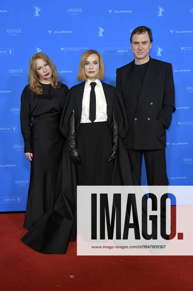 Birgit Minichmayr, Isabelle Huppert und Lars Eidinger bei der Premiere des Kinofilms Die Blutgräfin The Blood Countess bei der Premiere des Kinofilms auf der Berlinale 2026 76. Internationale Filmfestspiele Berlin im Zoo Palast. Berlin