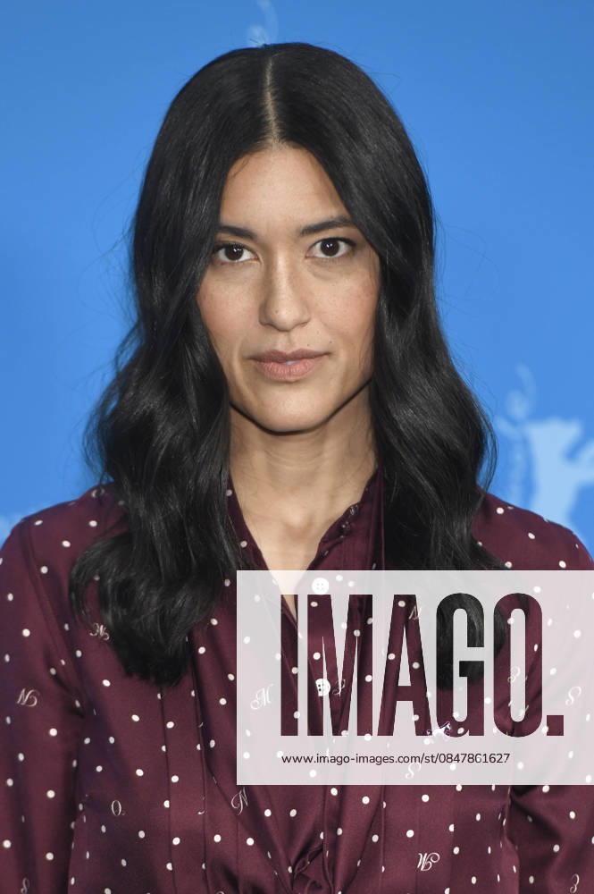 Julia Jones beim Photocall zum Kinofilm The Weight auf der Berlinale 2026 76. Internationale Filmfestspiele Berlin im Hotel Grand Hyatt. Berlin