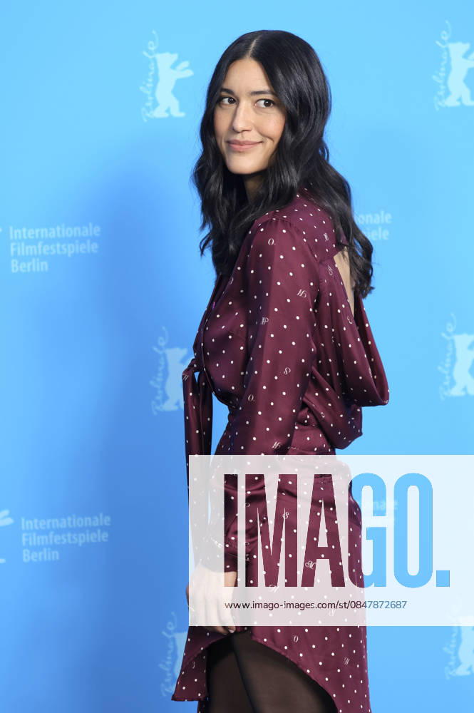 Julia Jones beim Photocall zum Kinofilm The Weight auf der Berlinale 2026 76. Internationale Filmfestspiele Berlin im Hotel Grand Hyatt. Berlin