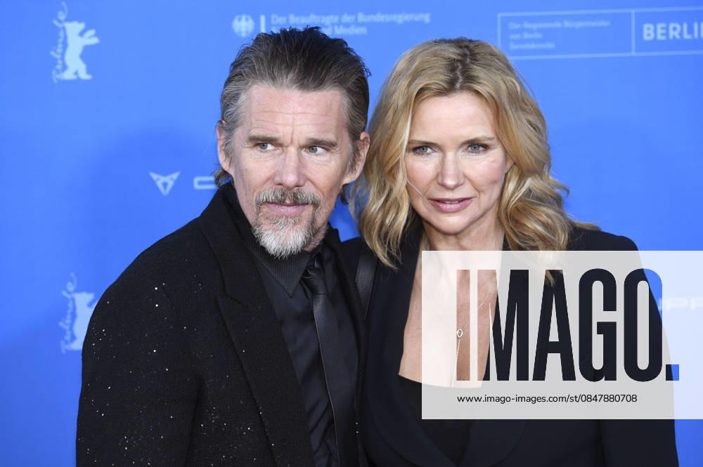 Ethan Hawke und Veronica Ferres bei der Premiere des Kinofilms The Weight The Weight - Goldrausch auf der Berlinale 2026 76. Internationale Filmfestspiele Berlin im Zoo Palast. Berlin