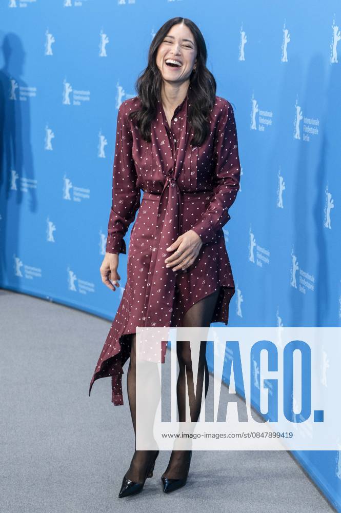 Julia Jones beim Photocall zum Kino Film The Weight Photocall zum Kino Film Rose auf der Berlinale 76. Internationale Filmfestspiele im Berlinale Palast am 17.02.2026 in Berlin Berlin Deutschland