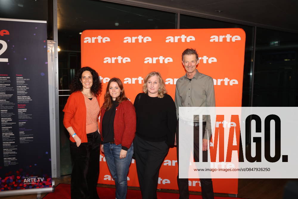 Olga Staszel (3.v.l.) mit Gästen beim ARTE Empfang im Rahmen der Berlinale 2026 in der Akademie der Künste am Pariser Platz. Berlin